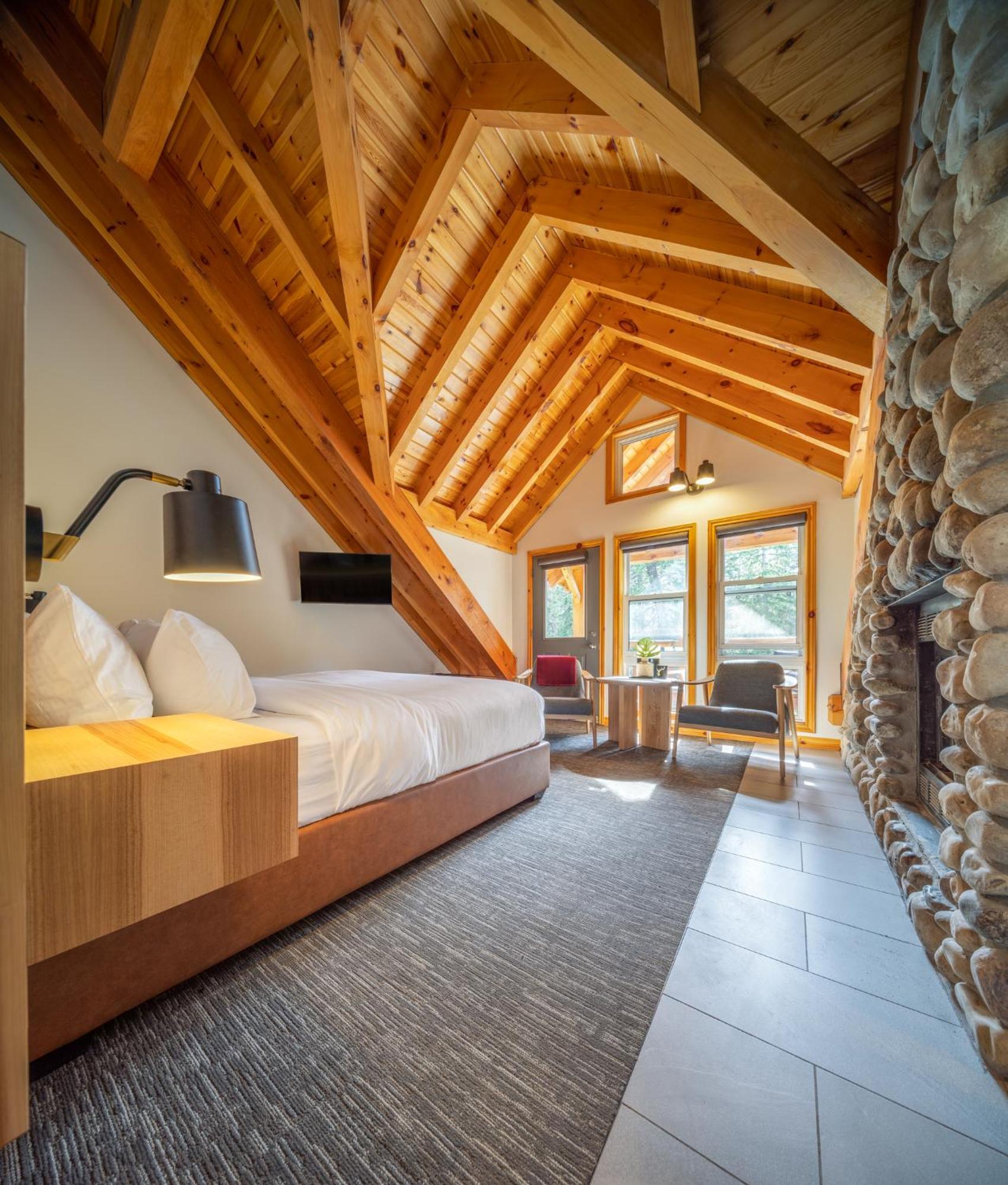Buffalo Mountain Lodge Banff Ngoại thất bức ảnh